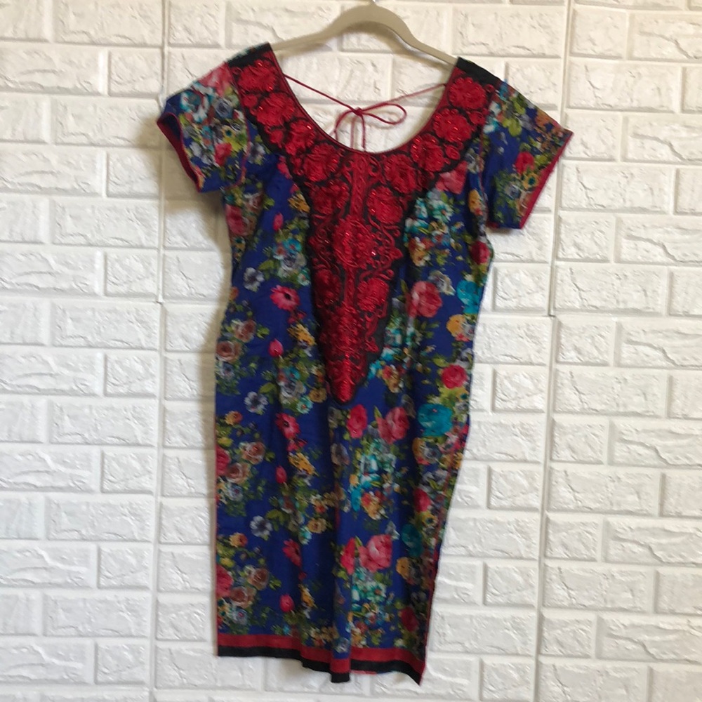 Custom made Sari Kurta tunic‎ top or dress Salwar Kameez floral embroidery